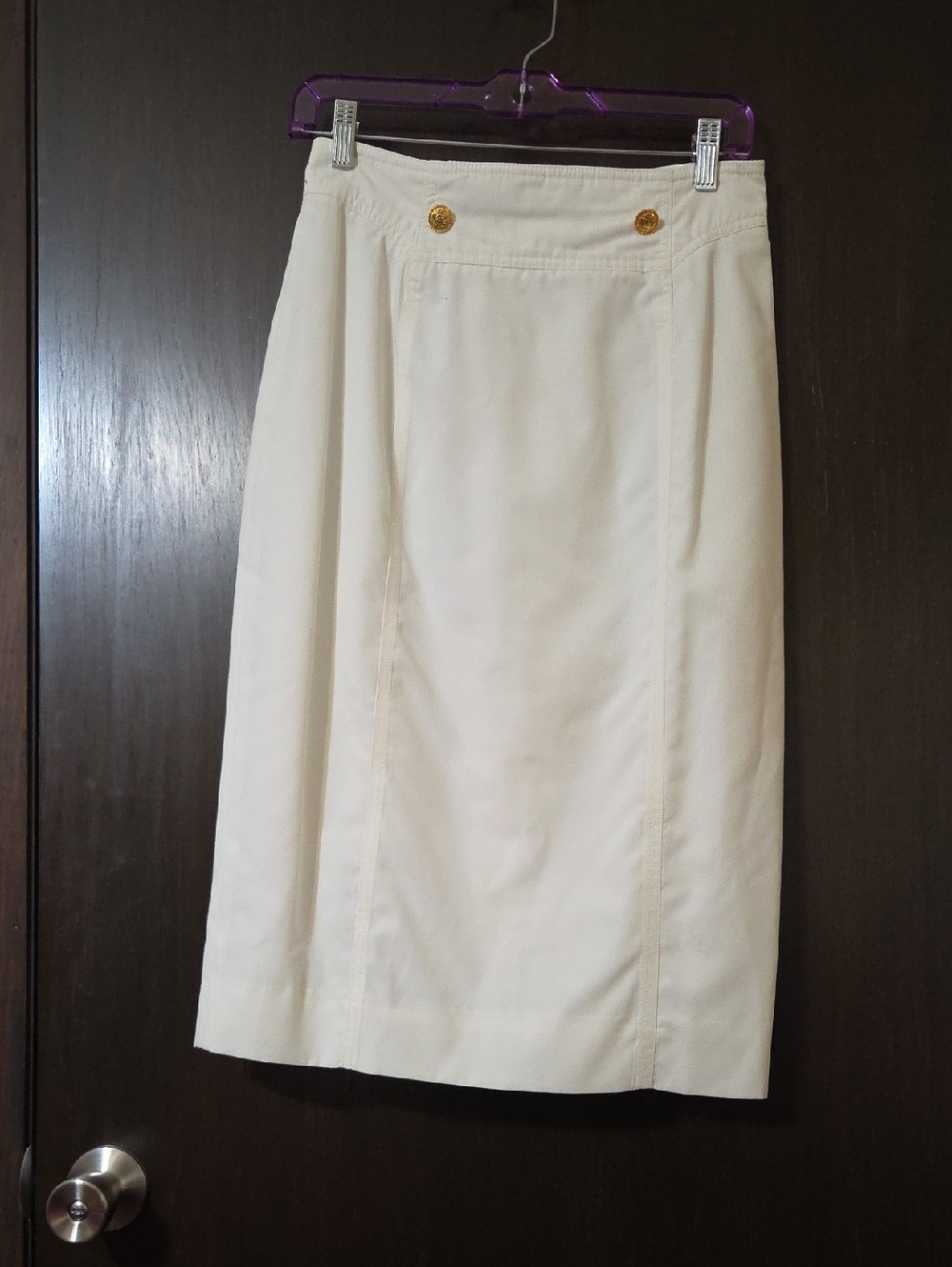 JH Collectibles white Pencil Skirt with Gold Buttons size 8